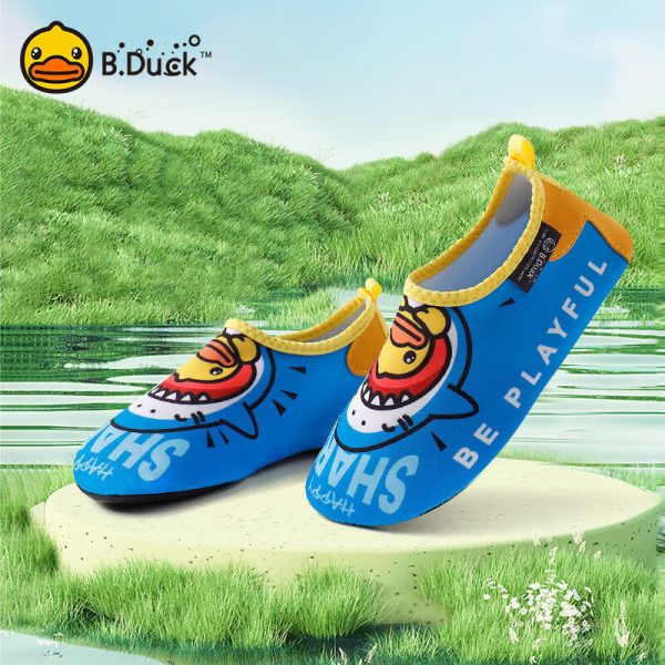 52TOYS Crayon Shin-chan fairy tale blind box anime trendy toy figurine desktop ornaments single price is the same as 618