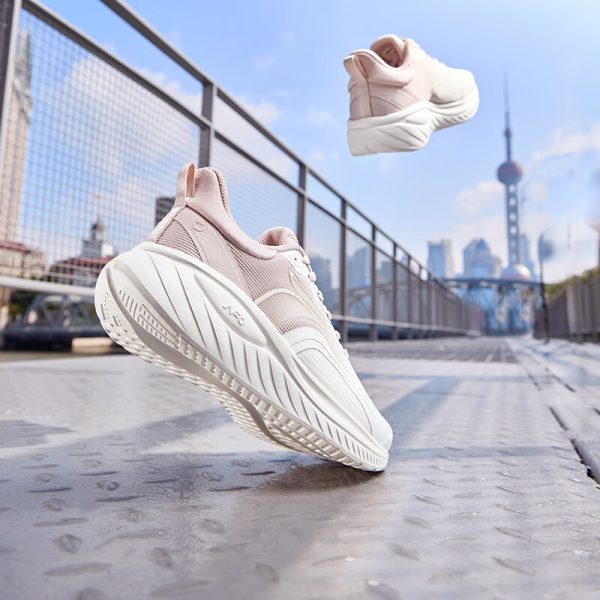 361° sports shoes for women Jincheng spring and summer mesh breathable thick bottom heightening casual shoes for women 682416601-3